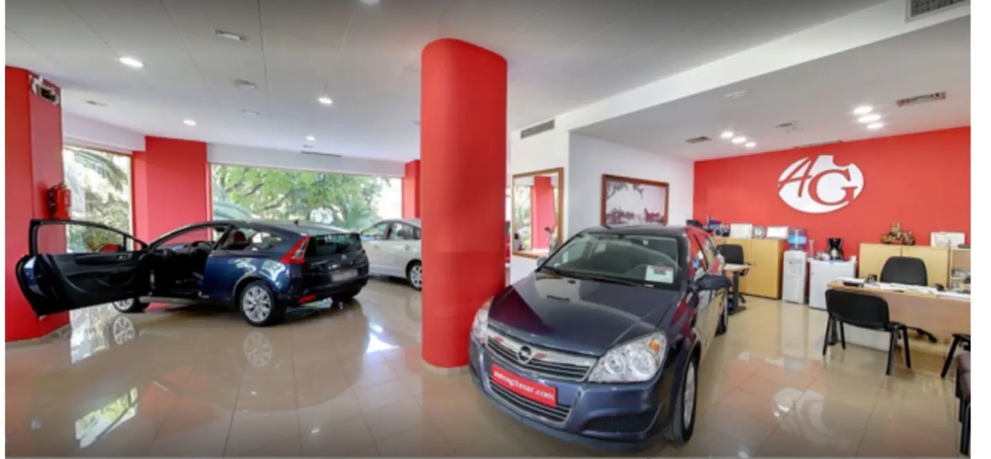 Sale of office in Marbella 1