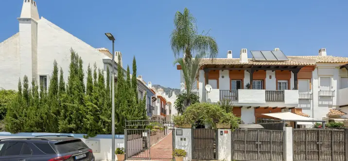 Sale of semi-detached house in Marbella 4