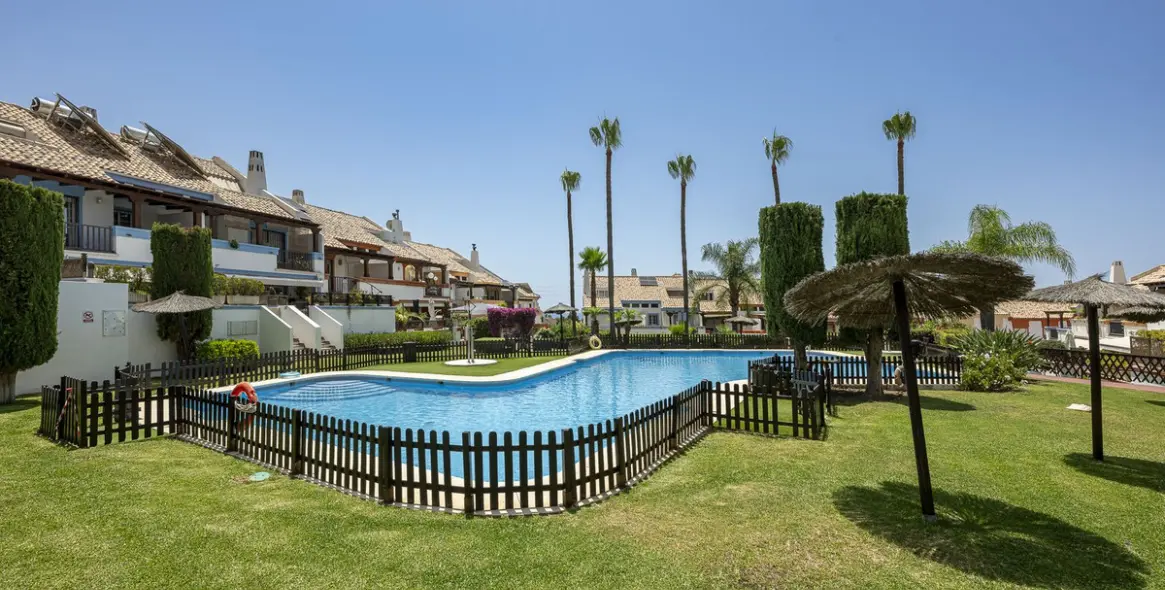 Sale of semi-detached house in Marbella 10