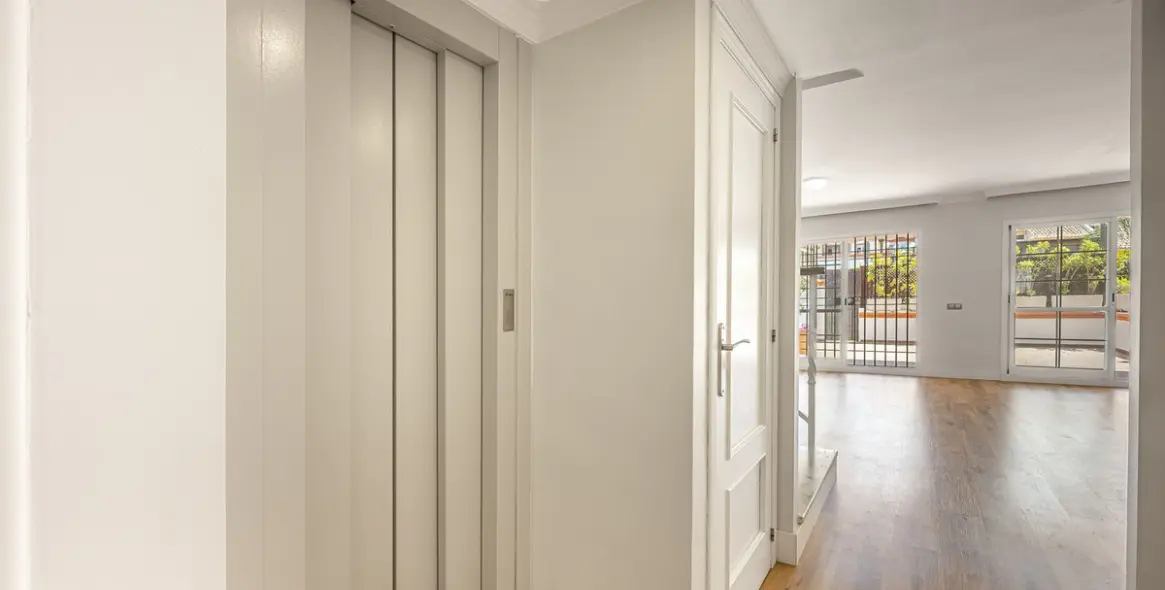 Sale of semi-detached house in Marbella 13