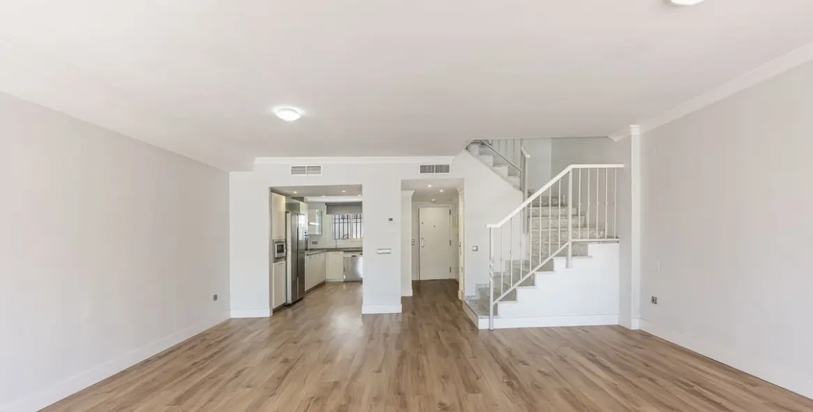 Sale of semi-detached house in Marbella 19