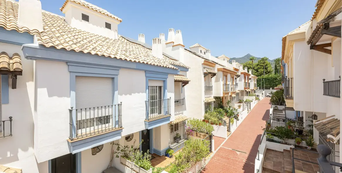 Sale of semi-detached house in Marbella 27