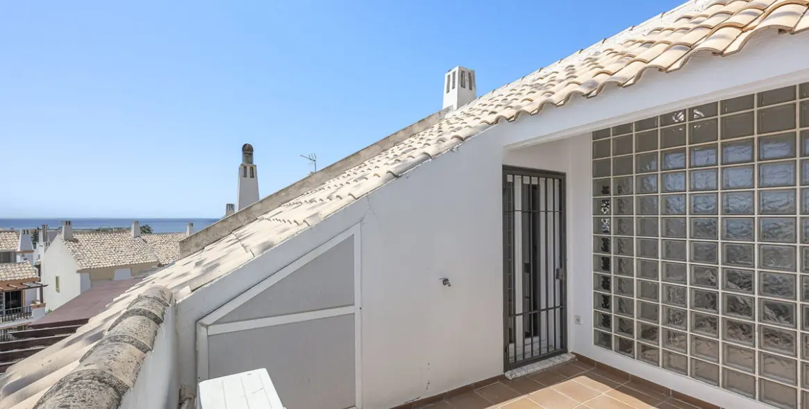 Sale of semi-detached house in Marbella 37