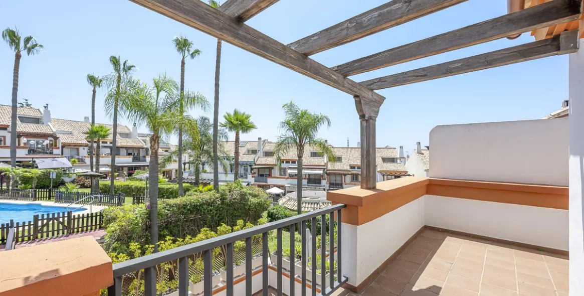 Sale of semi-detached house in Marbella 40