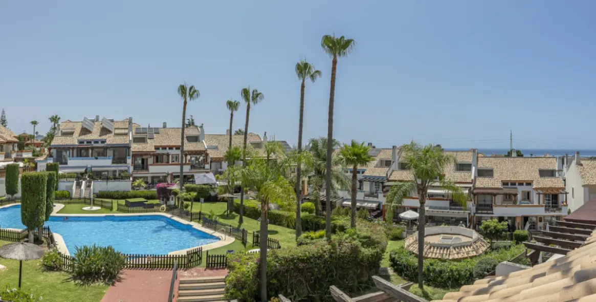 Sale of semi-detached house in Marbella 44