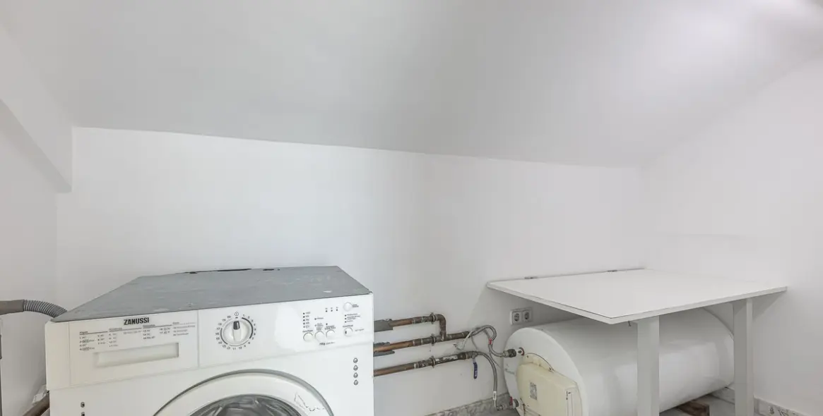 Sale of semi-detached house in Marbella 45