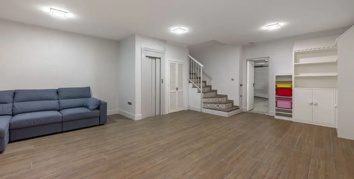 Sale of semi-detached house in Marbella 47