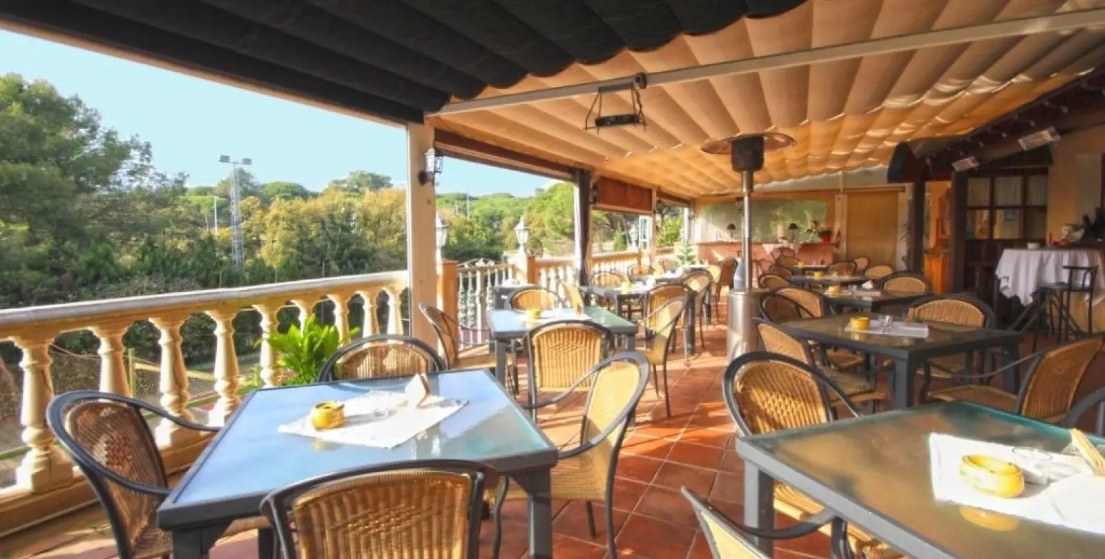 Sale of restaurant in Marbesa 4