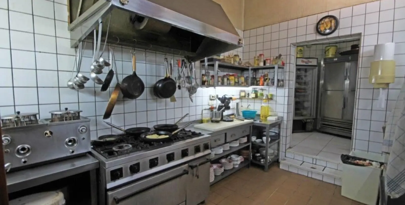 Sale of restaurant in Marbesa 11