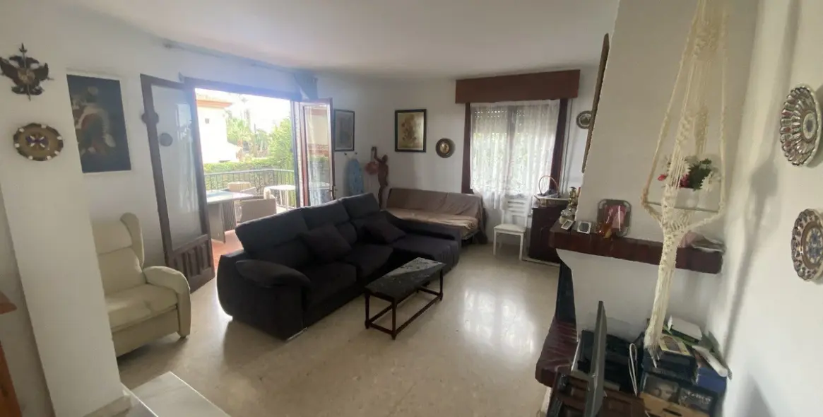 Продажа  отдельно стоящей виллы в La Capellania 24