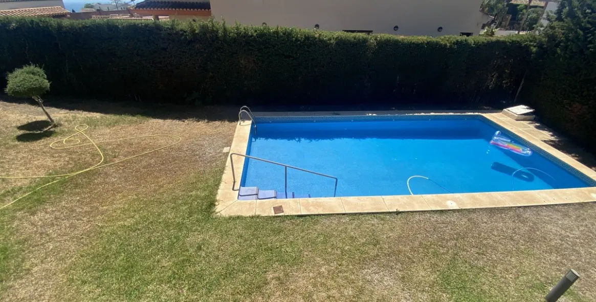 Продажа  отдельно стоящей виллы в La Capellania 30