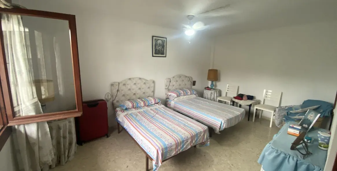 Продажа  отдельно стоящей виллы в La Capellania 38