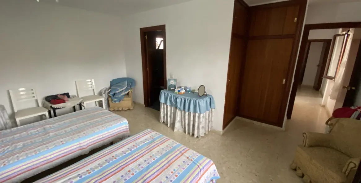 Продажа  отдельно стоящей виллы в La Capellania 40