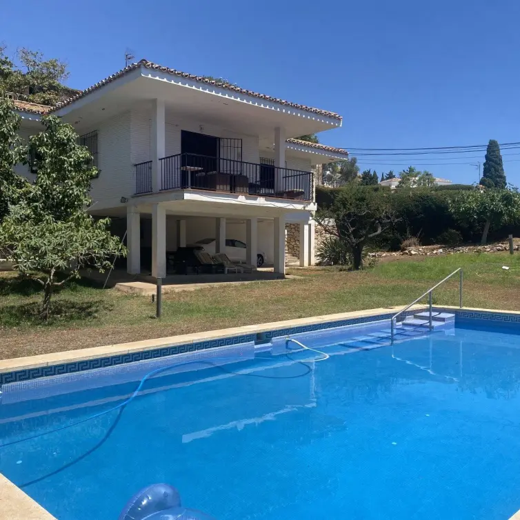 Sale of detached villa in La Capellania