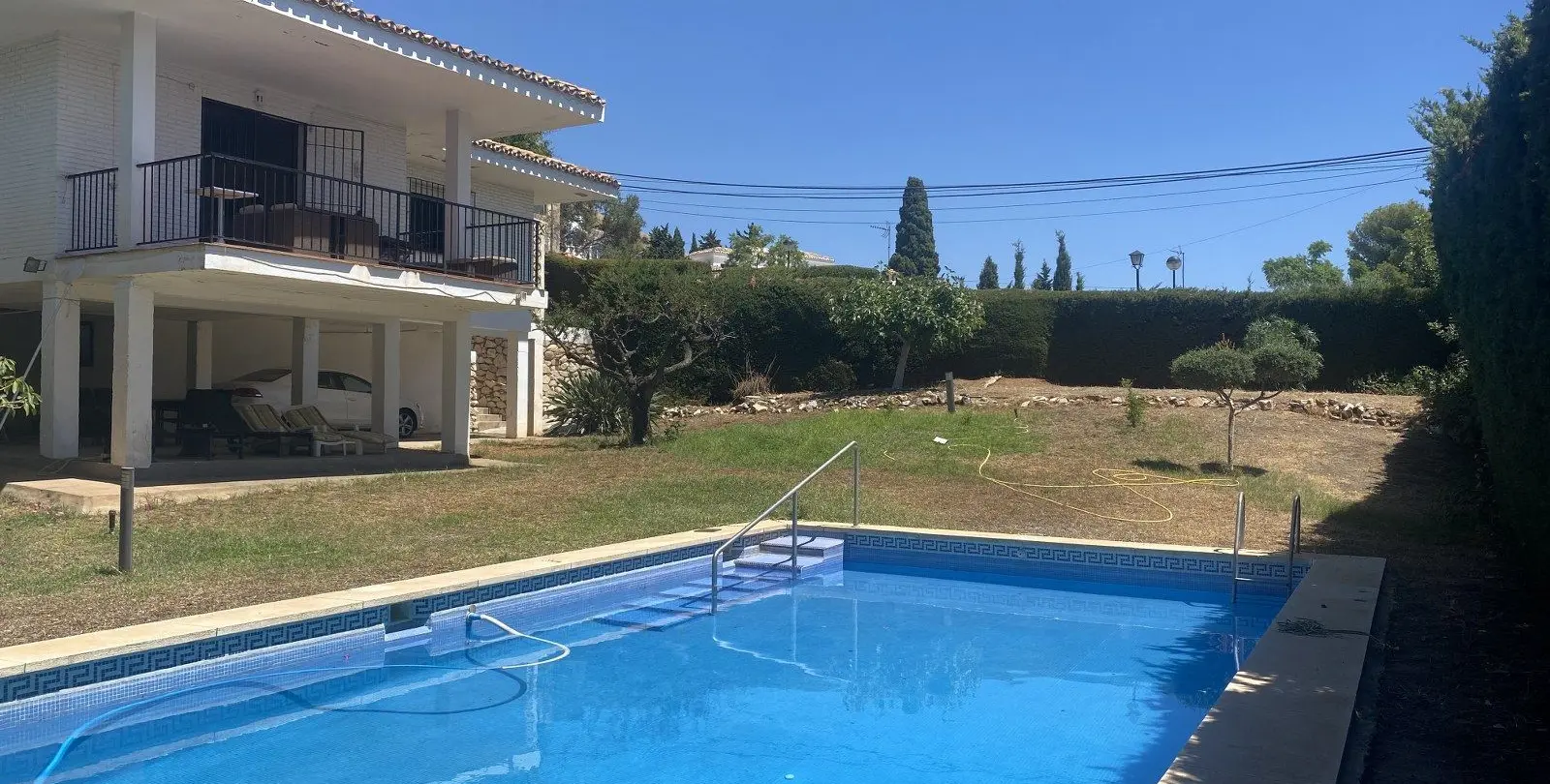 Sale of detached villa in La Capellania 5