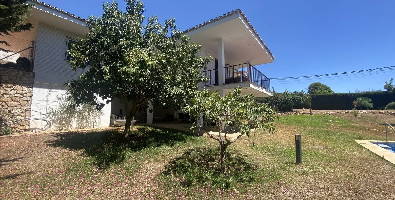 Sale of detached villa in La Capellania 8
