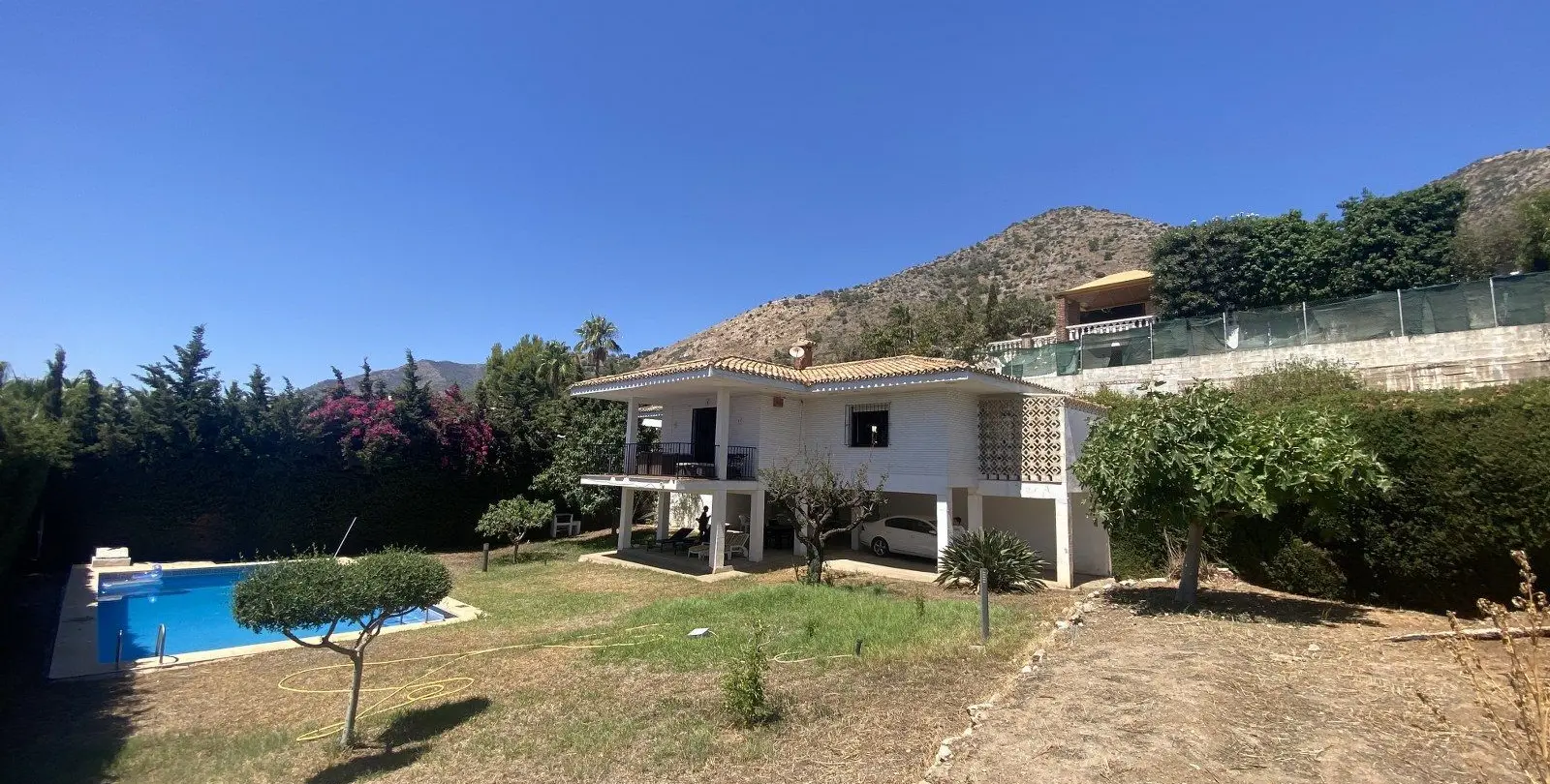 Sale of detached villa in La Capellania 13