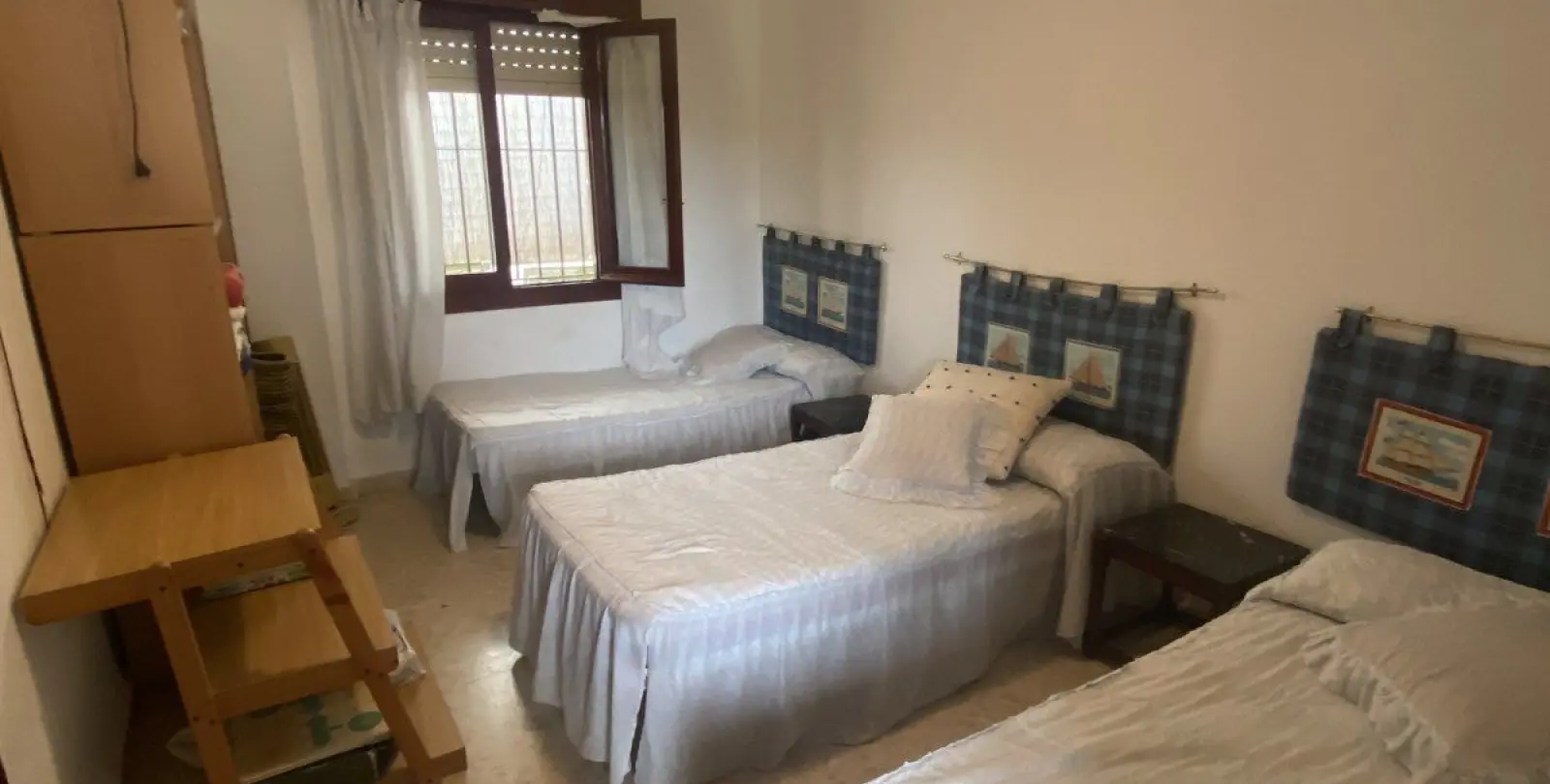 Sale of detached villa in La Capellania 42