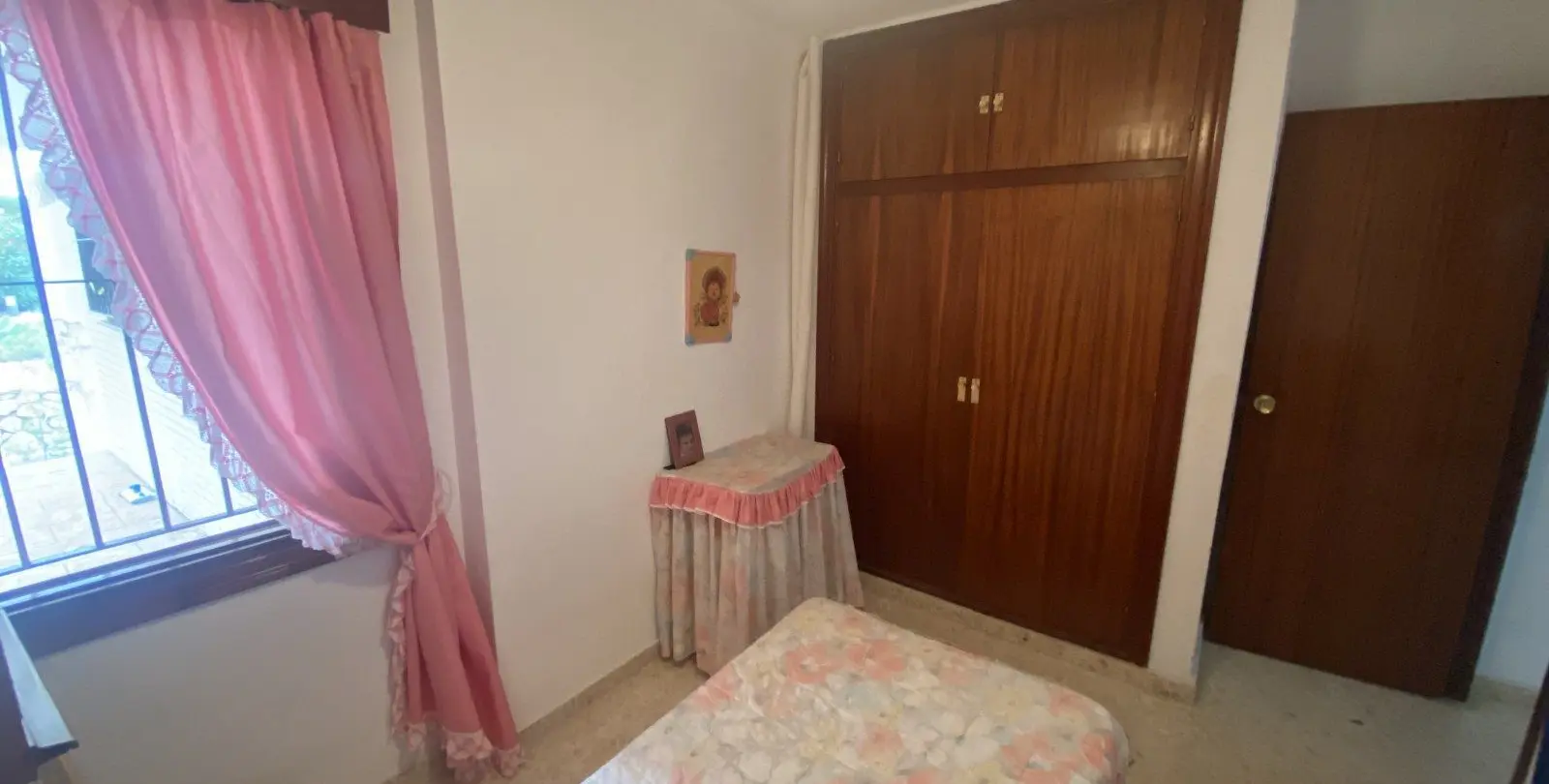 Sale of detached villa in La Capellania 46