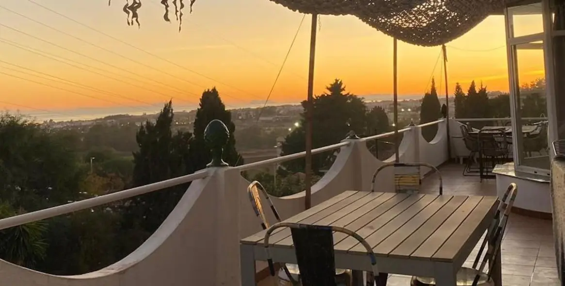 Sale of detached villa in Nueva Andalucía 2