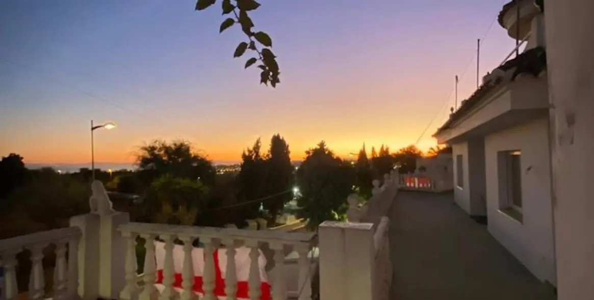 Sale of detached villa in Nueva Andalucía 3