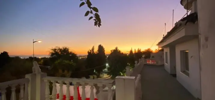 Venta de villa independiente en Nueva Andalucía 2