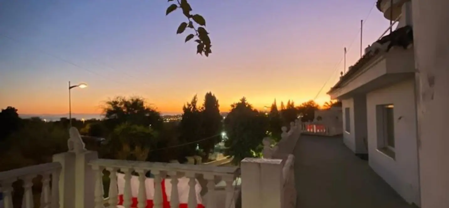 Venta de villa independiente en Nueva Andalucía 2