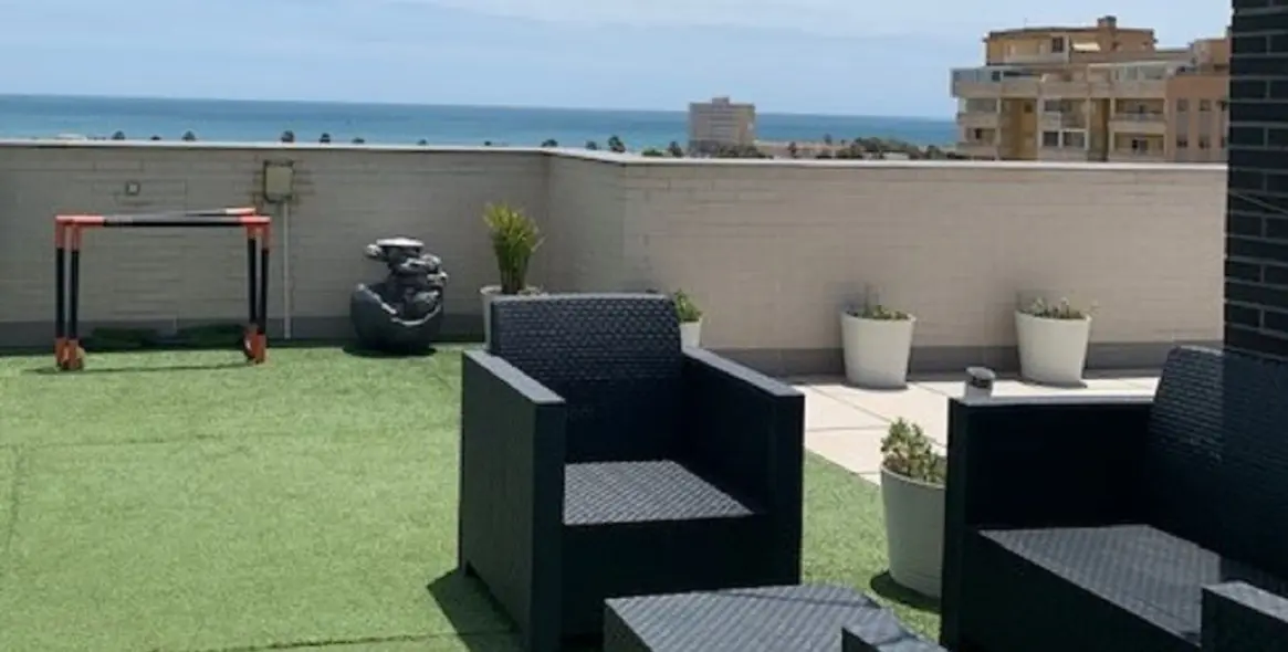 Sale of penthouse in Finca El Pato 1