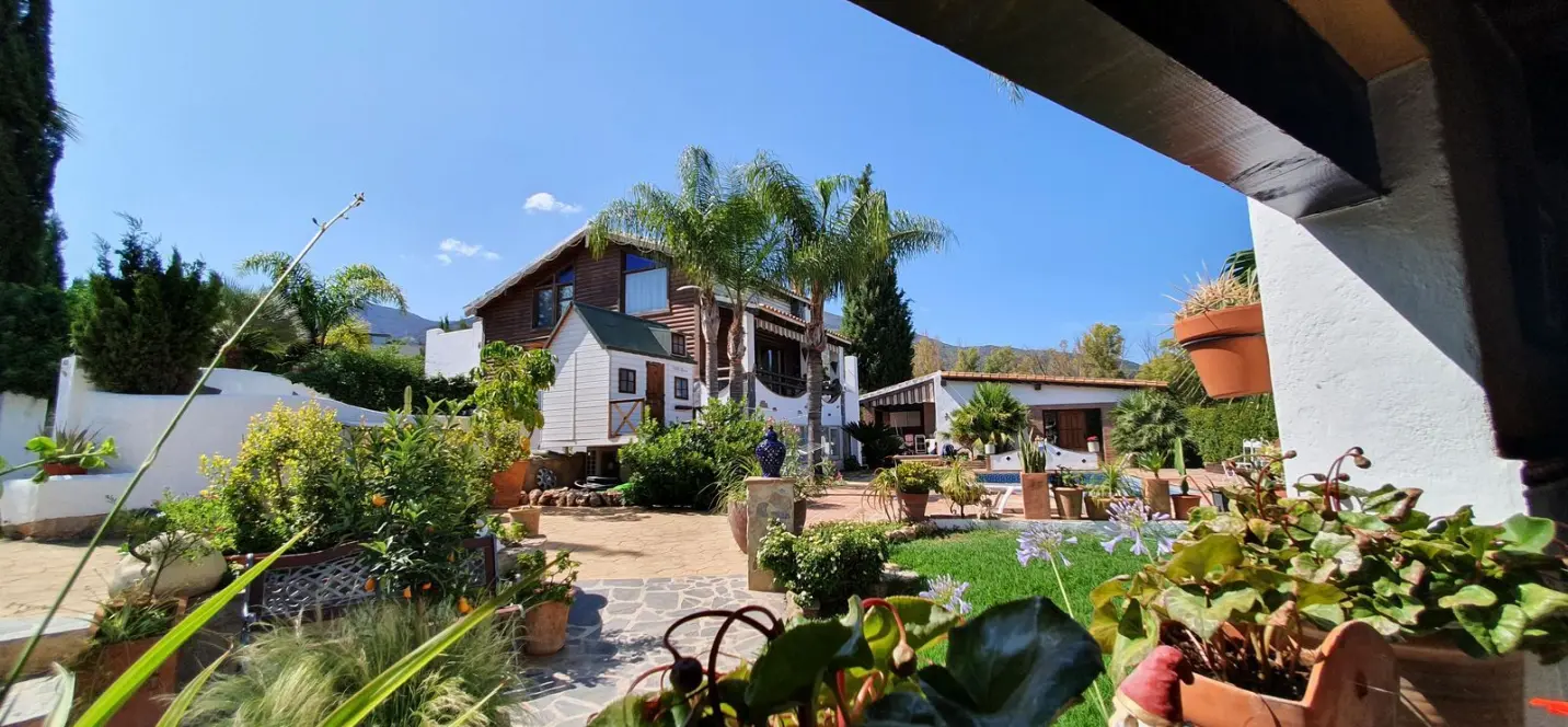Sale of finca - cortijo in Alhaurín el Grande 0