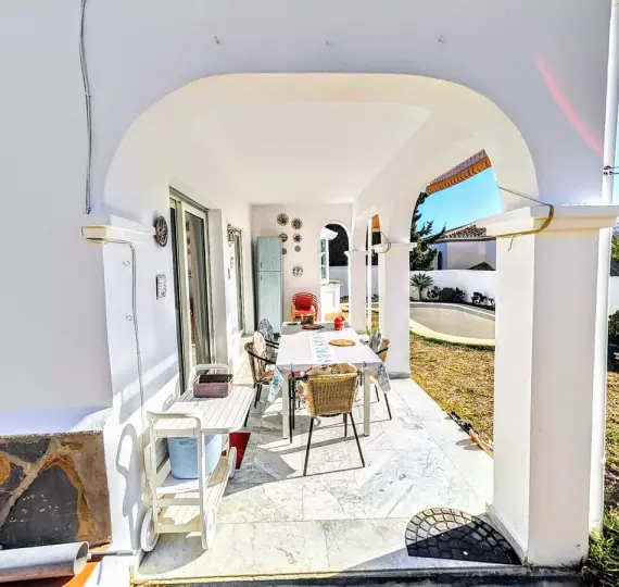 Продажа  отдельно стоящей виллы в Benalmadena Costa