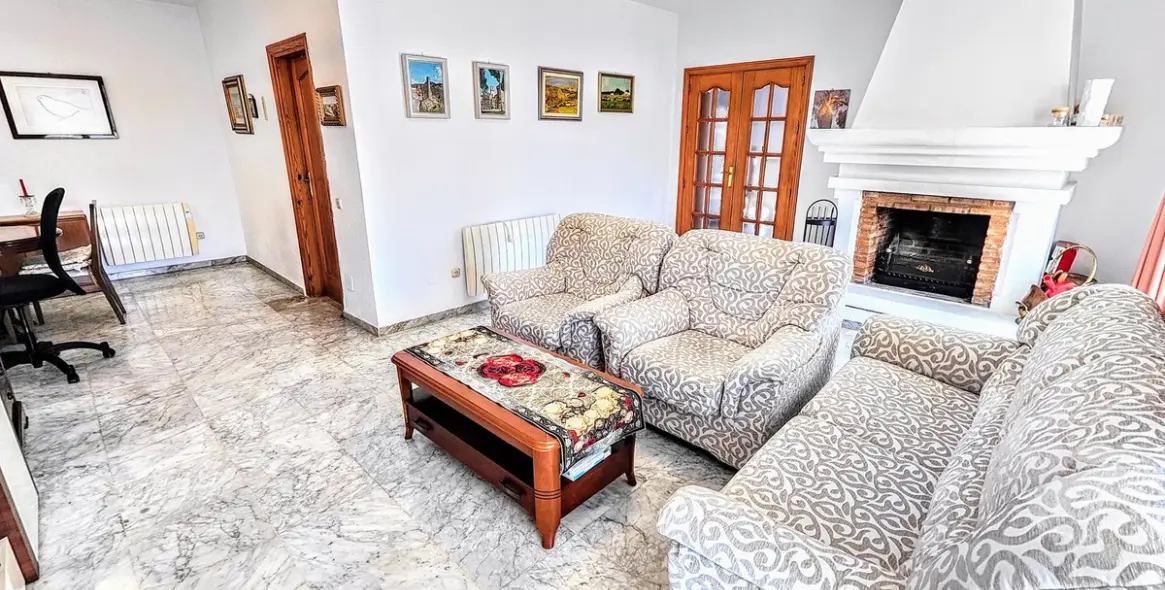 Продажа  отдельно стоящей виллы в Benalmadena Costa 15