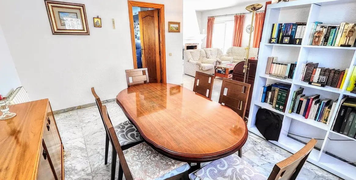 Продажа  отдельно стоящей виллы в Benalmadena Costa 18