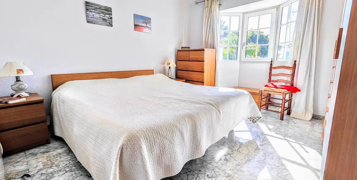 Продажа  отдельно стоящей виллы в Benalmadena Costa 19