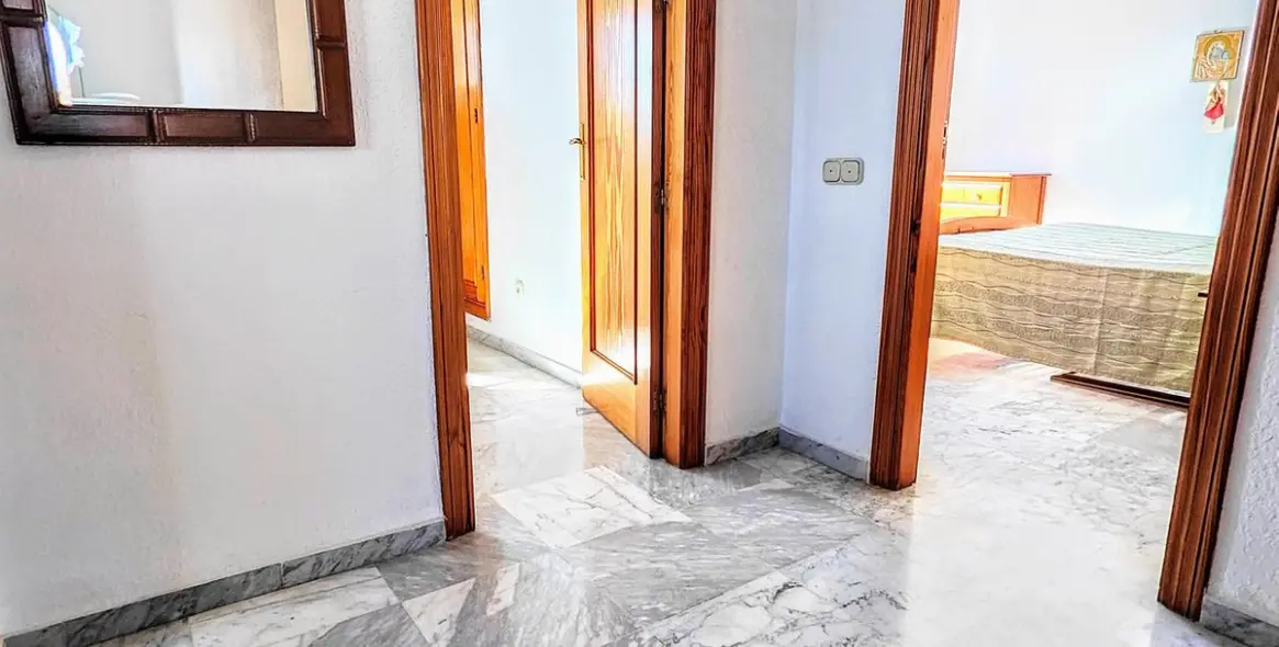 Продажа  отдельно стоящей виллы в Benalmadena Costa 27