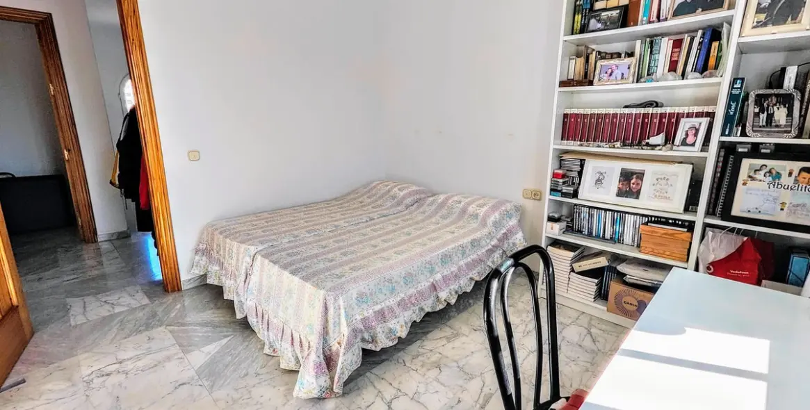 Продажа  отдельно стоящей виллы в Benalmadena Costa 30