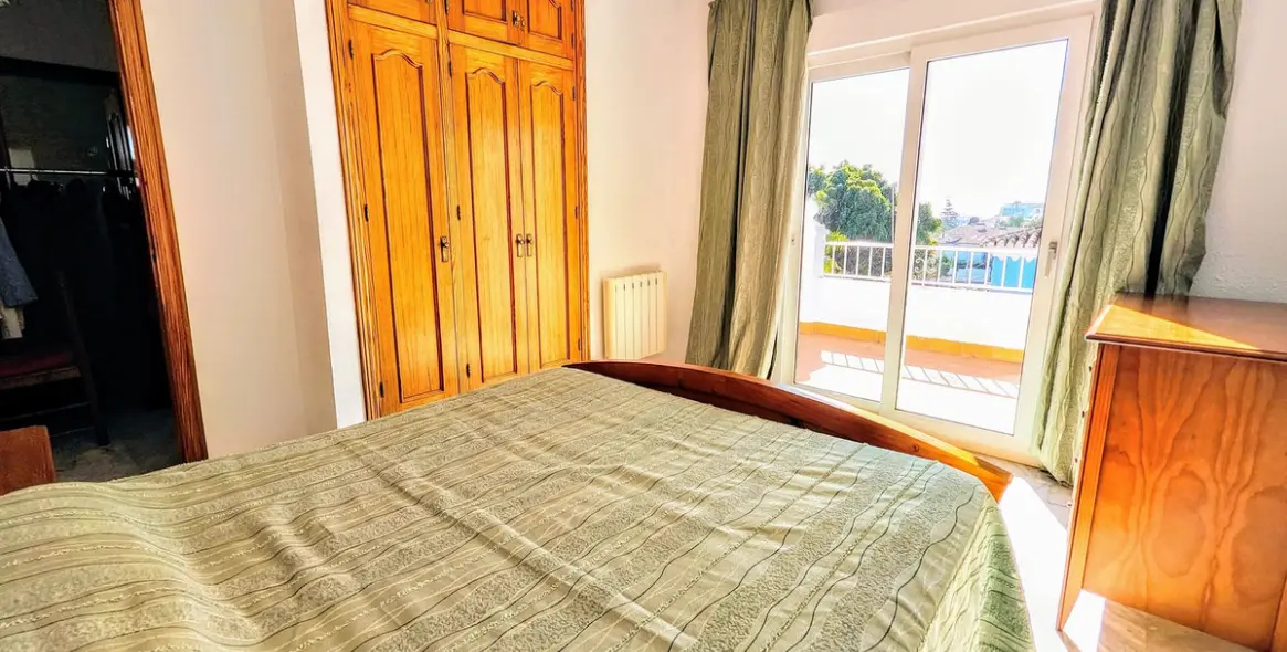 Продажа  отдельно стоящей виллы в Benalmadena Costa 32