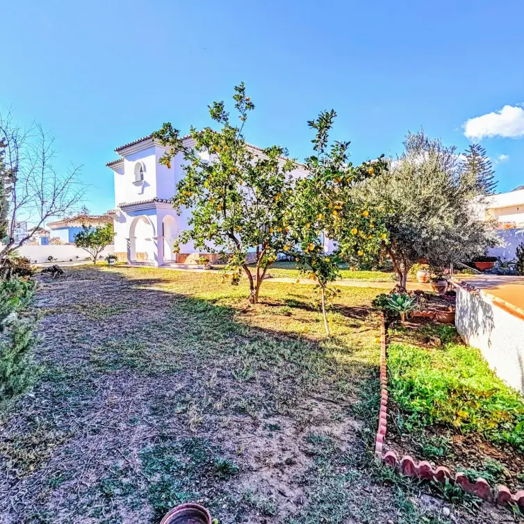 Sale of detached villa in Benalmadena Costa