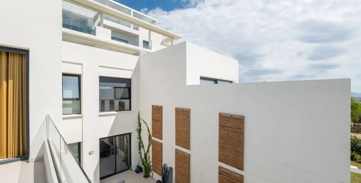 Venta de adosado en Casares 19