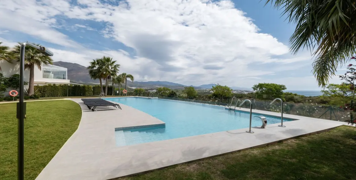 Продажа таунхауса в Casares 26