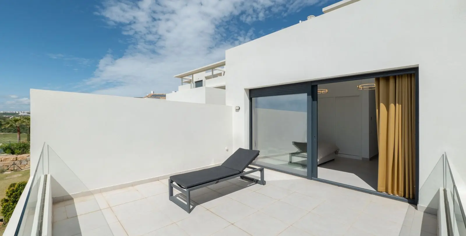 Venta de adosado en Casares 18