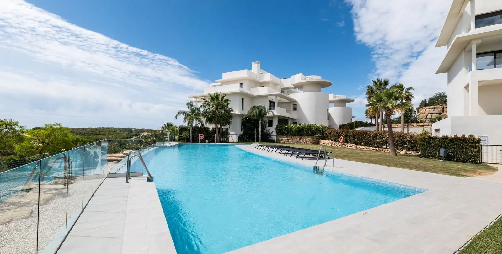 Venta de adosado en Casares 30