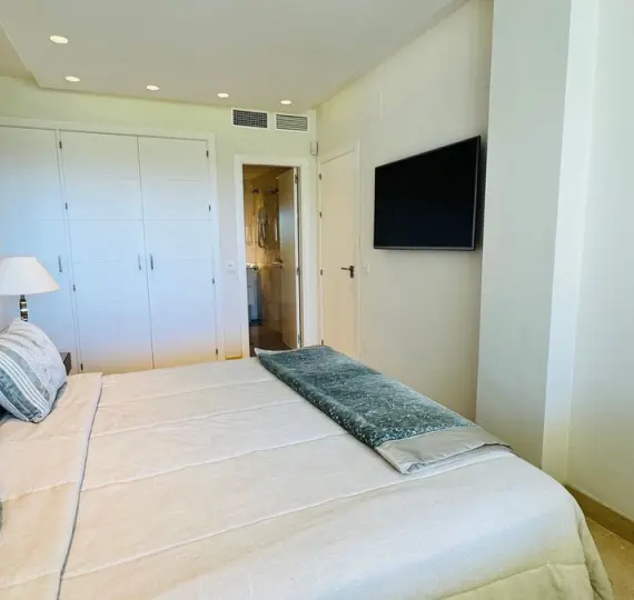 Venta de apartamento en planta baja en Elviria