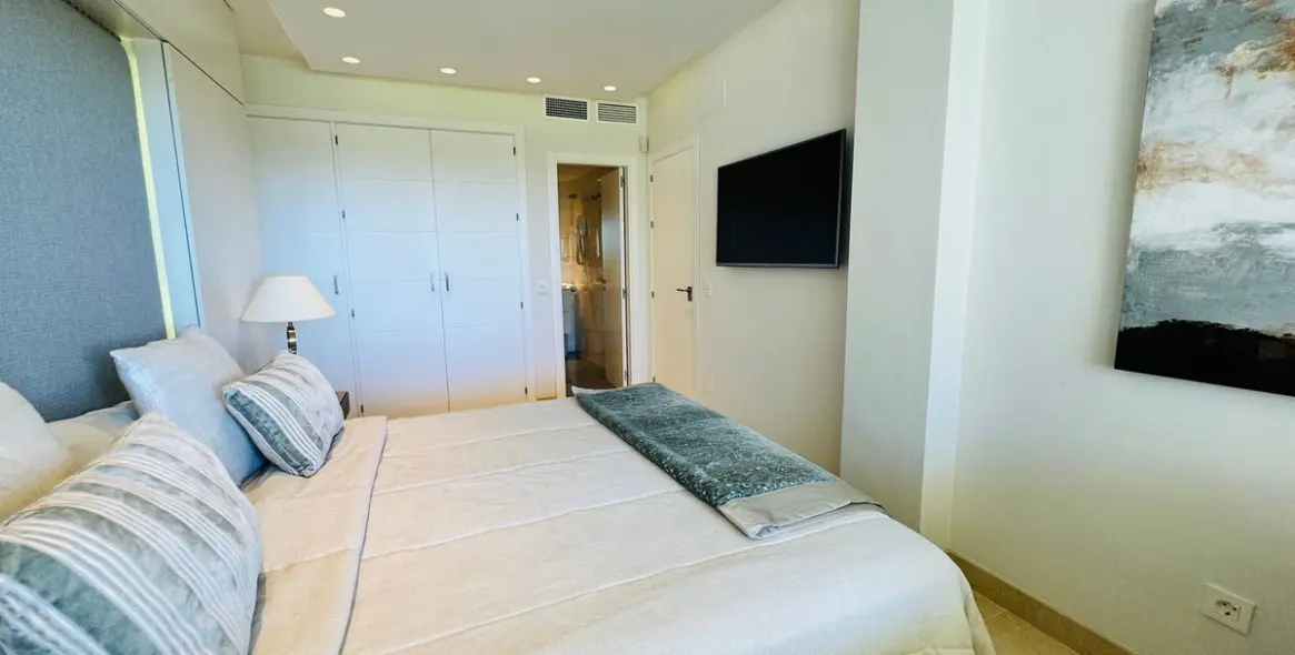 Venta de apartamento en planta baja en Elviria 4