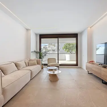 Venta de apartamento en planta baja en Estepona