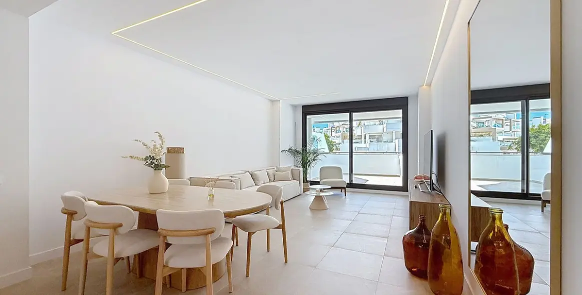 Продажа апартаментов на первом этаже в Estepona 4