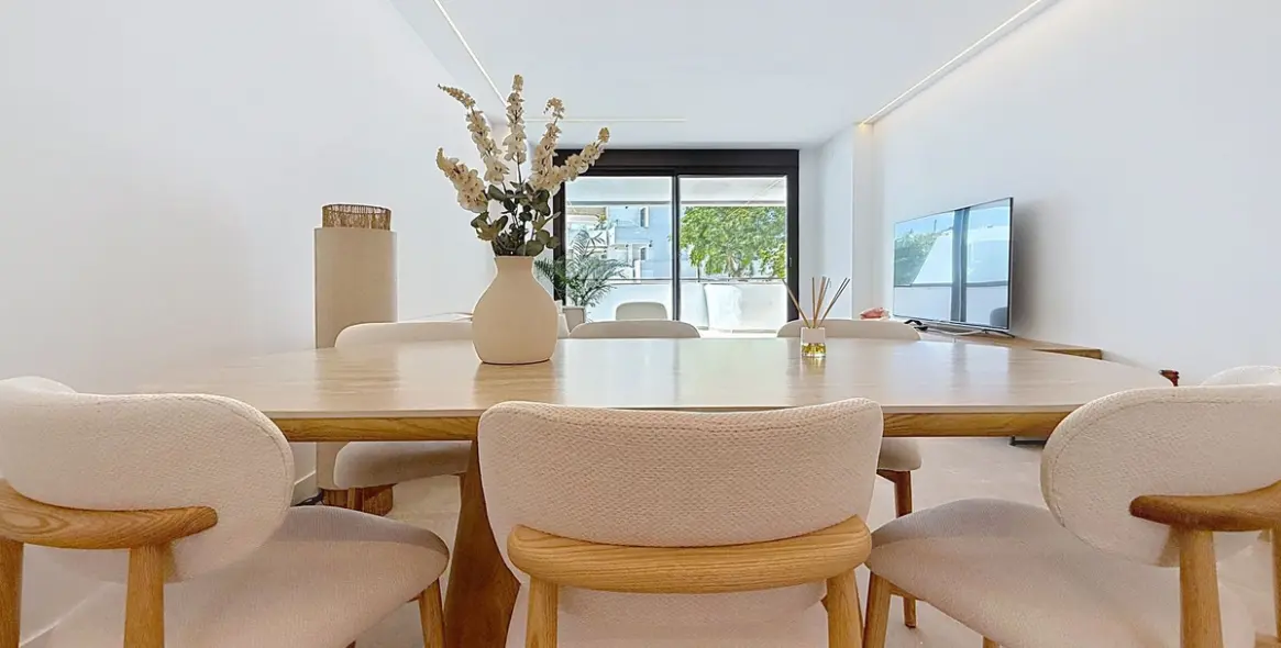 Sale of ground floor apartment in Estepona 25