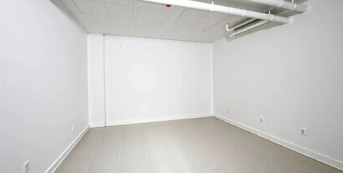 Venta de apartamento en planta baja en Estepona 19