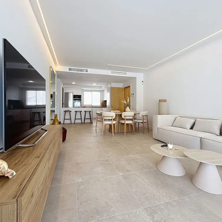 Продажа апартаментов на первом этаже в Estepona
