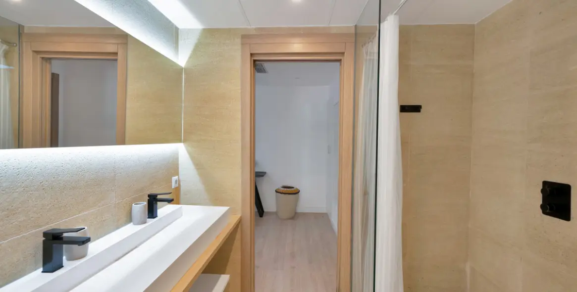 Продажа таунхауса в The Golden Mile 16