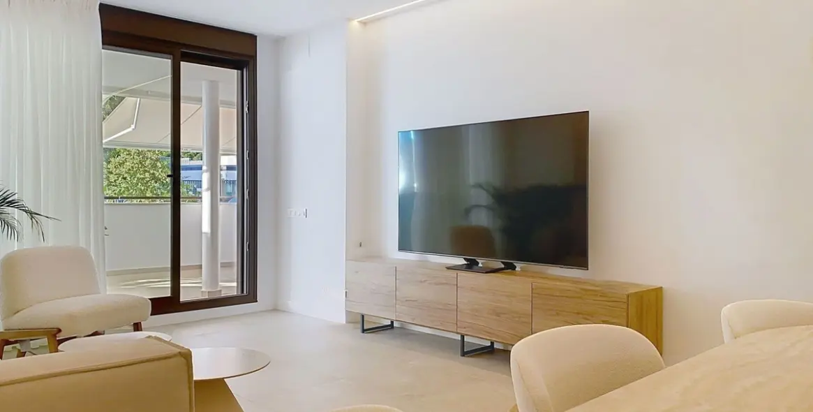 Venta de apartamento en planta baja en Estepona 11